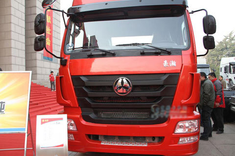 Sinotruck Haohan LNG tractor truck